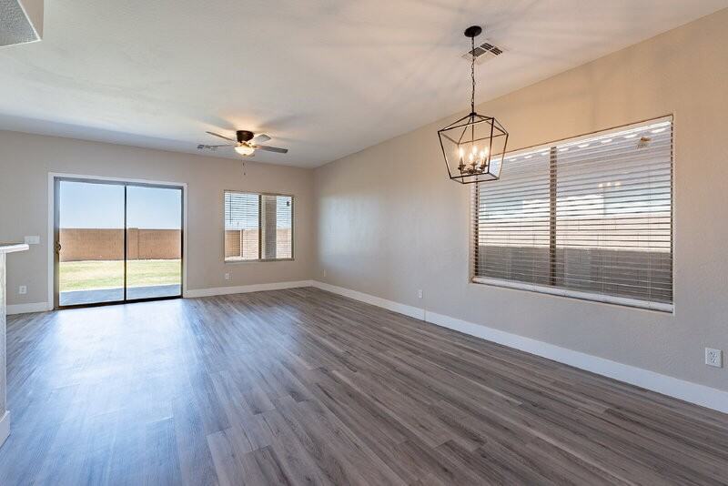 7599 W Springfield Way - Photo 5 of 42