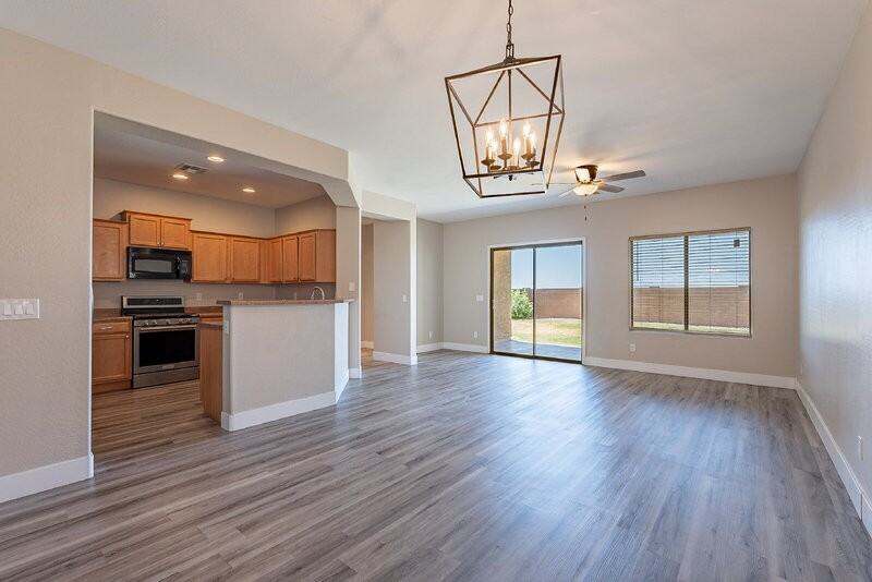 7599 W Springfield Way - Photo 6 of 42