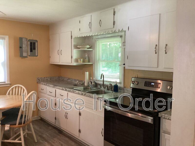 431 White Oak Rd - Photo 7 of 16