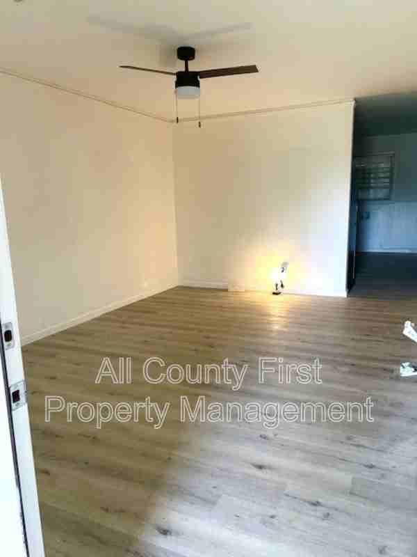 2369 Whites Mill Rd Apt A - Photo 3 of 10