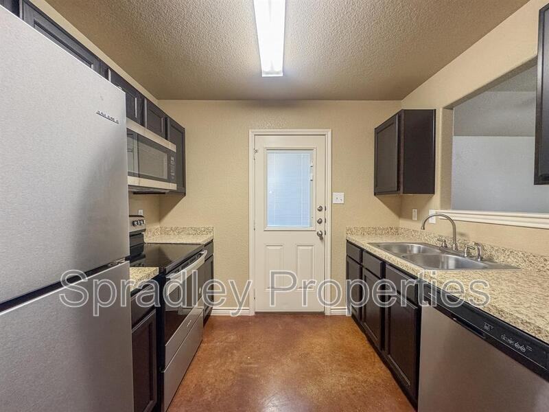 1560 Brady Way - Photo 5 of 16