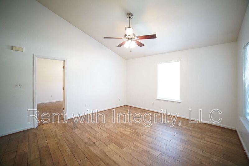 6315A S Placid Pl - Photo 2 of 13