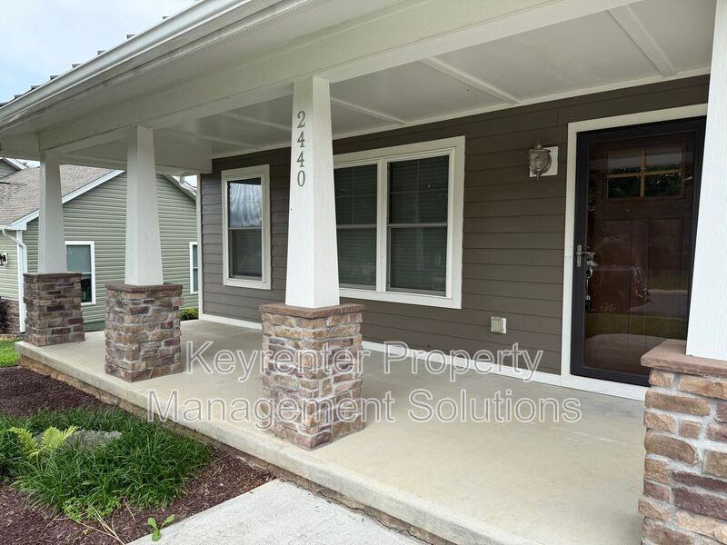 2440 Belvue Rd - Photo 6 of 50