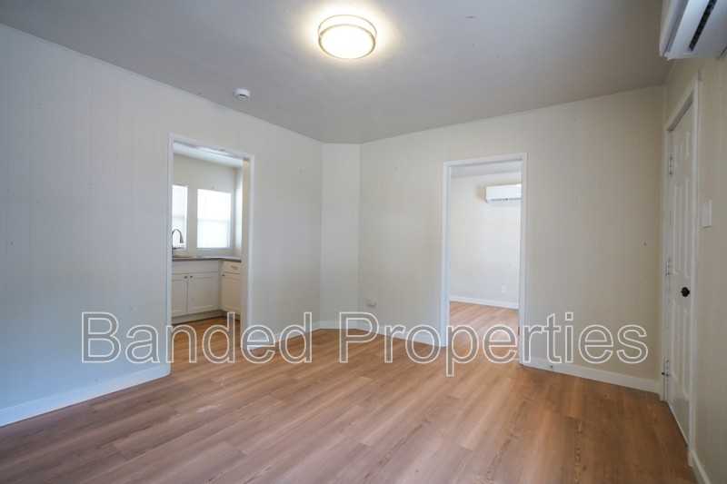 8927 Ws - Photo 3 of 23