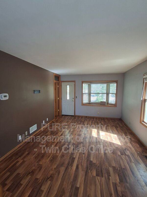 3321 E 37th St - Photo 2 of 15