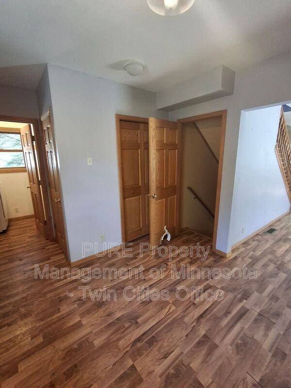 3321 E 37th St - Photo 4 of 15