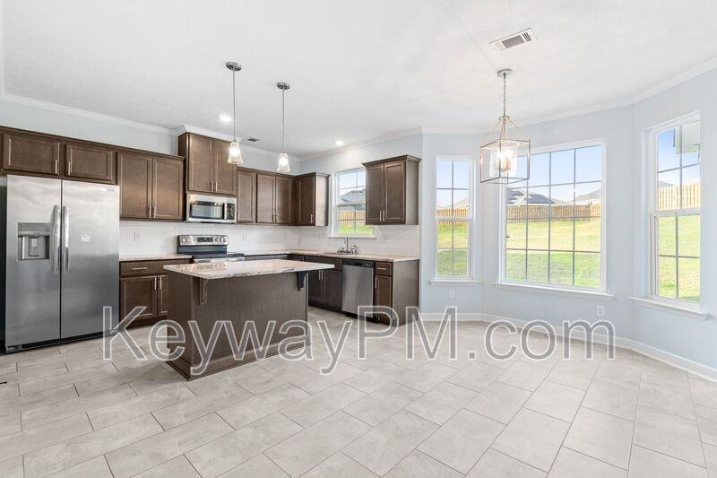 634 Jensen Ln - Photo 5 of 16