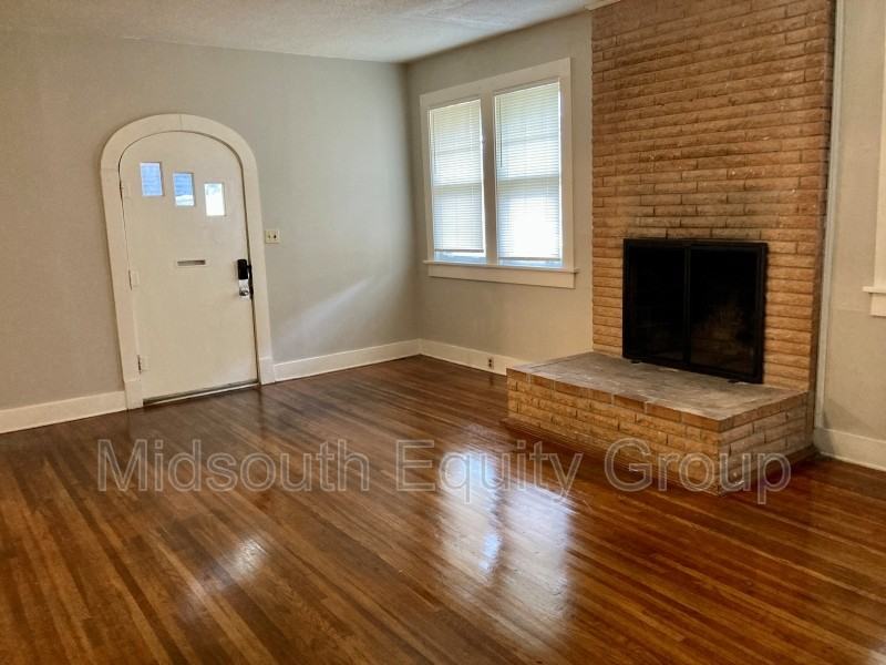 126 Pearl Ave - Photo 3 of 21