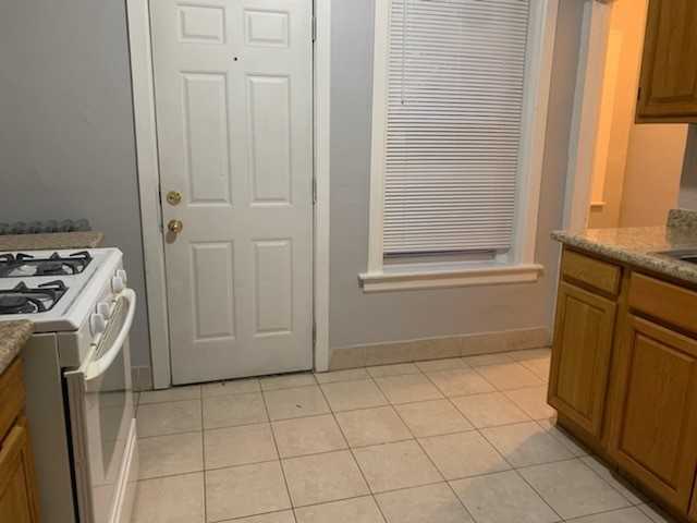 1916-1918 Broad St. - Photo 3 of 10