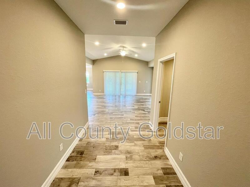 134 Swan Dr - Photo 3 of 11