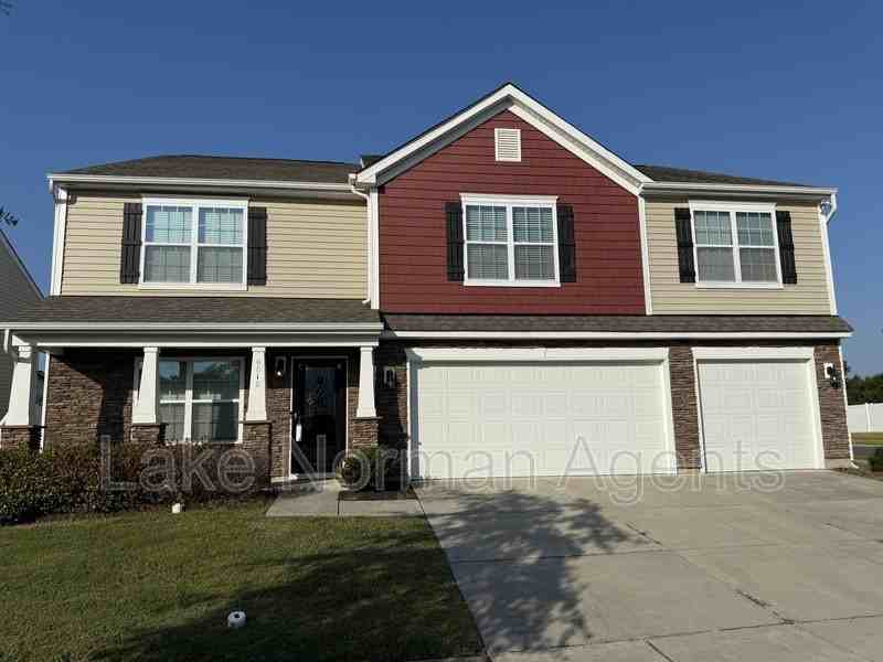 9010 Harwood Knoll Dr - Photo 2 of 16