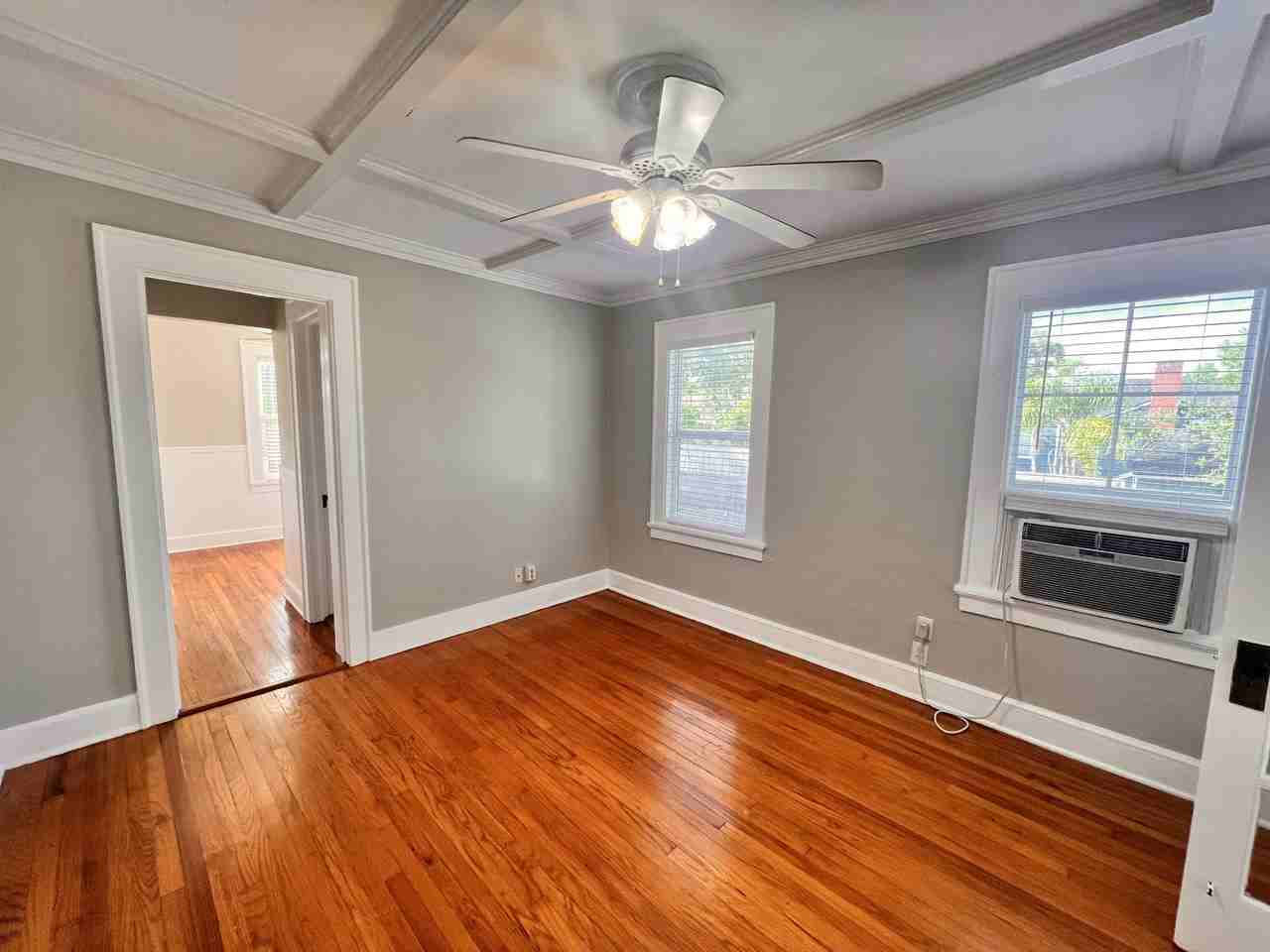 617 North Hyer Avenue - Photo 2 of 13