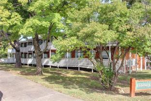 944 N Storer Ave - Photo 1 of 1
