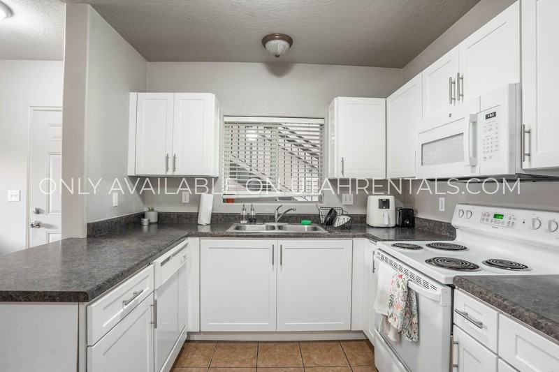 859 En #H4-1 - Photo 3 of 22