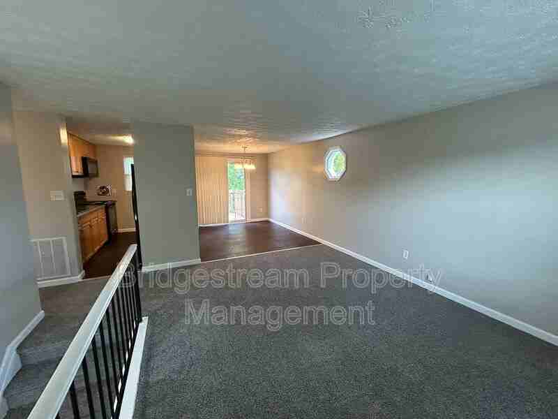 323 Westerly Hills Dr - Photo 2 of 12