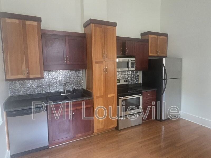 1156 S Brook St #2 - Photo 3 of 15