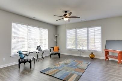 North Colley Apartments - Photo 4 of 6