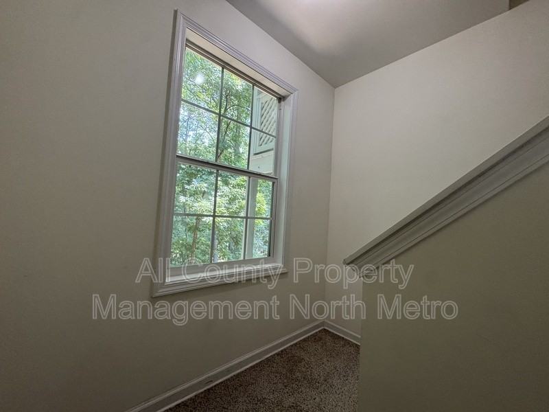 3900 Riverlook Pkwy Se #201 - Photo 6 of 17