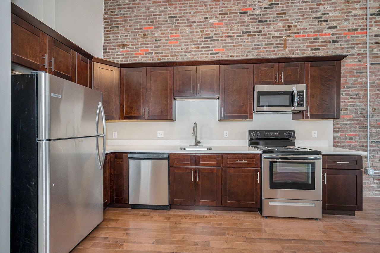 231 Central Street - Photo 6 of 30