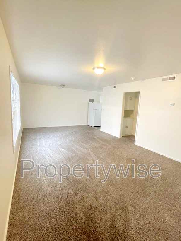 1094 Wn #E - Photo 3 of 9