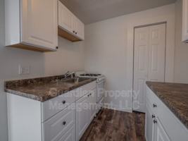 featured image of 108 N Buchanan St #5