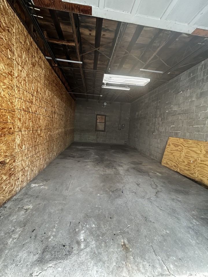 2934 North Gale Avenue #SC - Photo 2 of 5