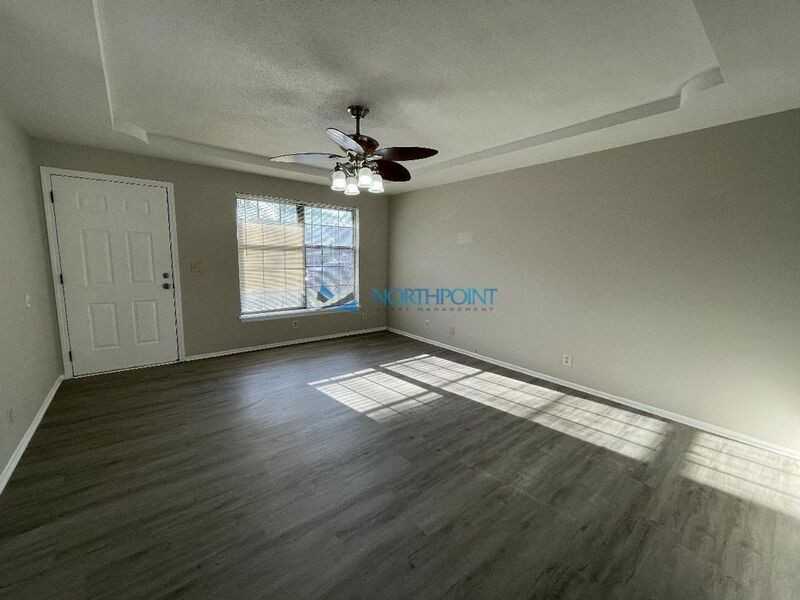 307 S Mulberry St - Photo 2 of 11