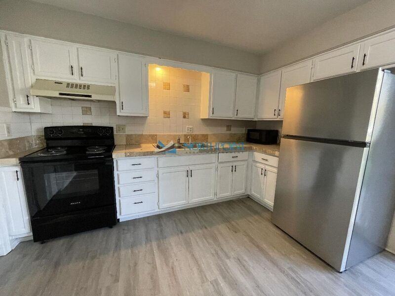 307 S Mulberry St - Photo 3 of 11