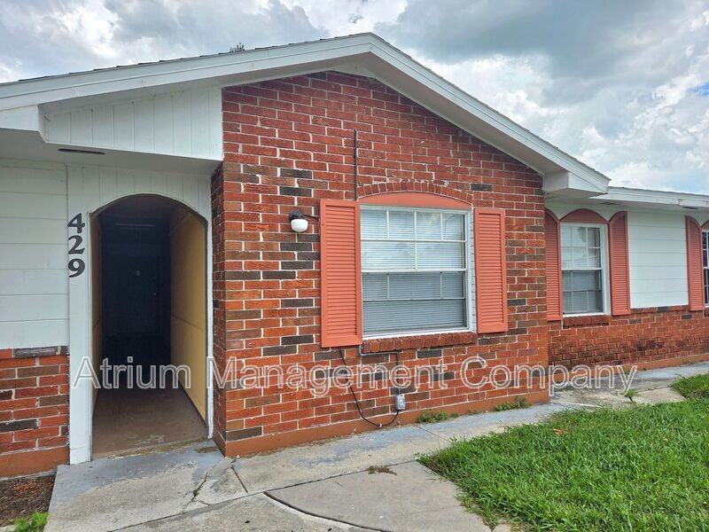 429 Duchess Ct #A - Photo 2 of 17