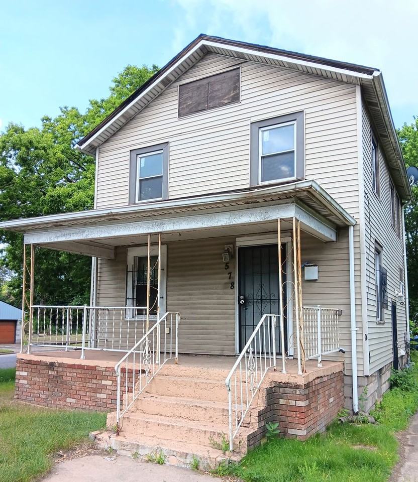 578 Tennessee St - Photo 3 of 13