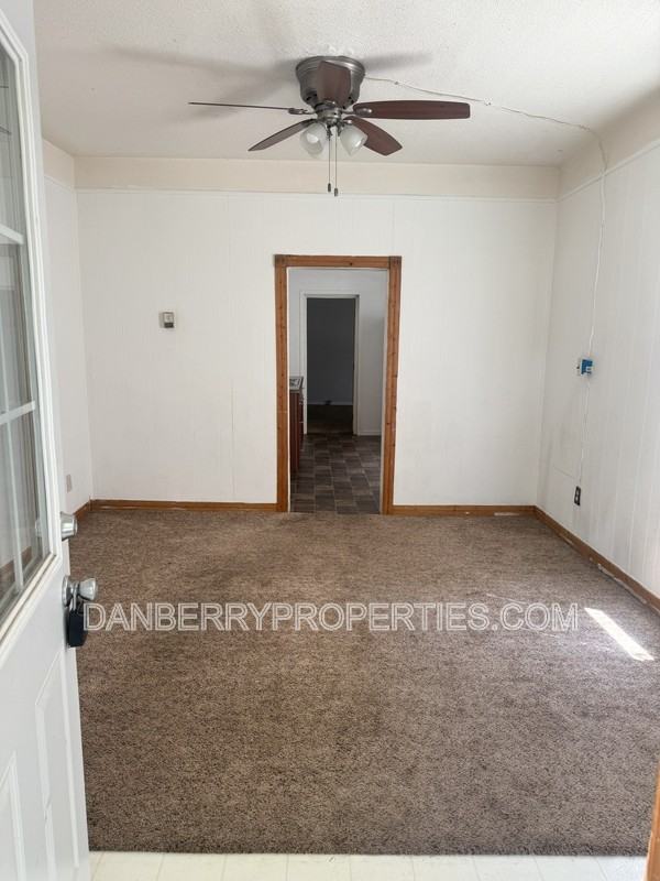 316 Allen Ave - Photo 2 of 11