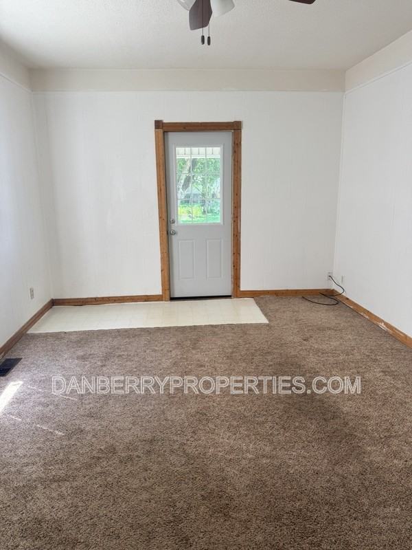 316 Allen Ave - Photo 3 of 11