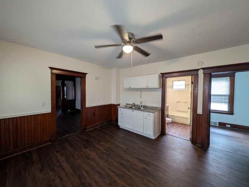 108 Urban St - Photo 3 of 9