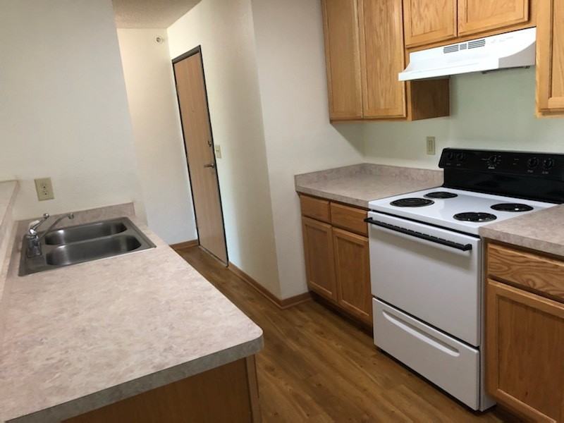 Lionspark Apartments - Photo 5 of 13