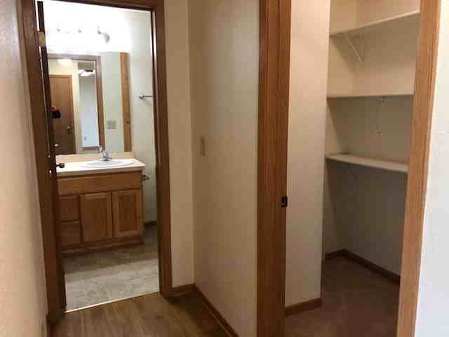 Lionspark Apartments - Photo 7 of 13