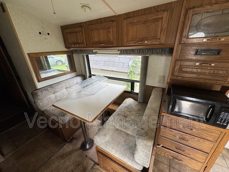 9831 Texasloop #12B - Photo 6 of 9