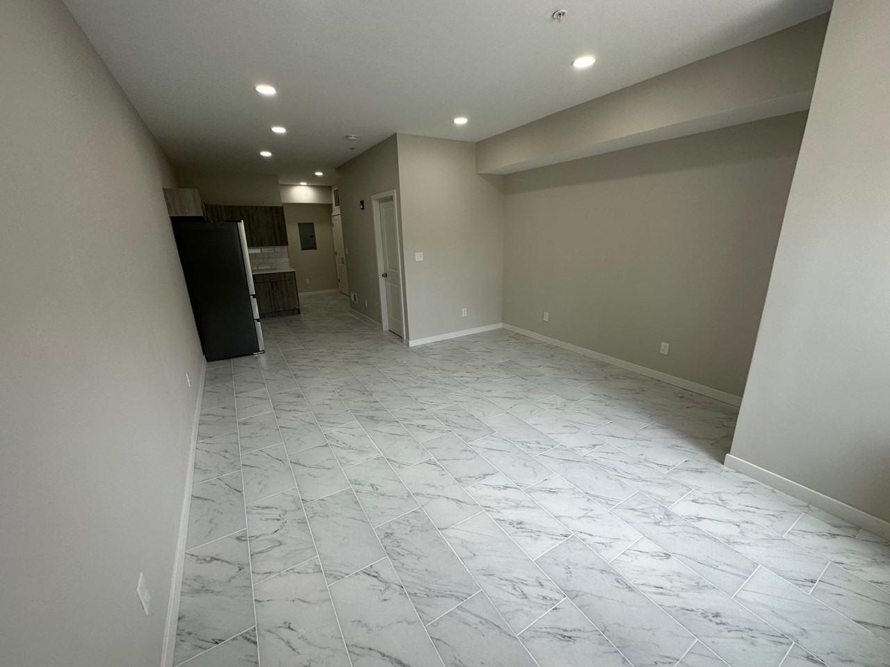 3319 N 17TH ST - Photo 4 of 9