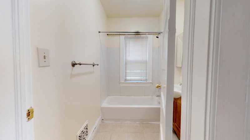 1318 Madison - Photo 6 of 14