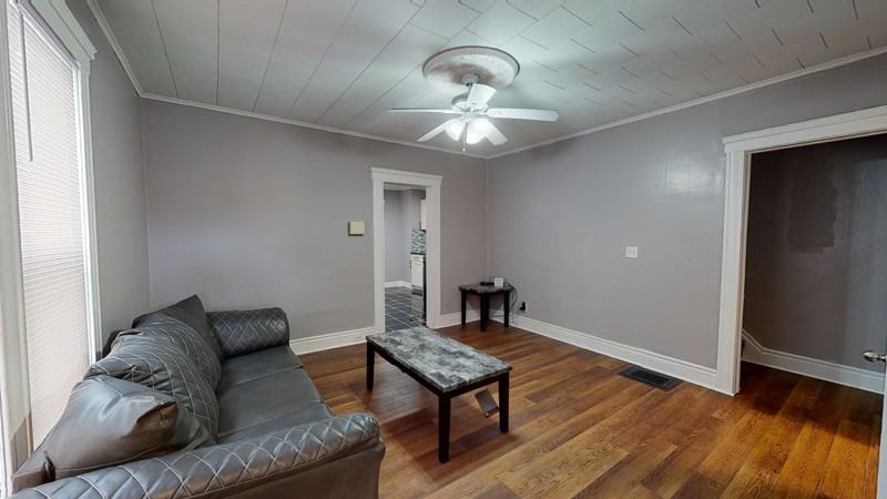 303 South Beech Street - Photo 4 of 16