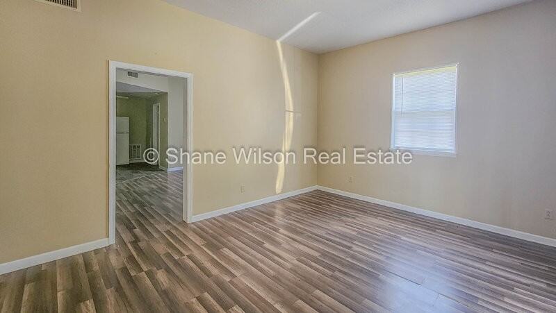 4504 13th Ave #B - Photo 5 of 7