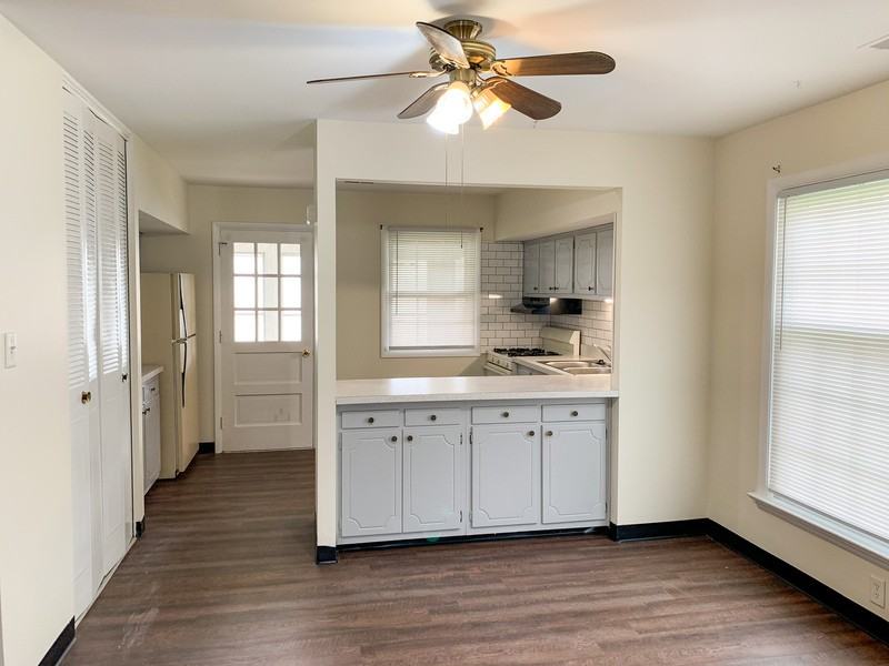 9 Colonial Park - Photo 3 of 5