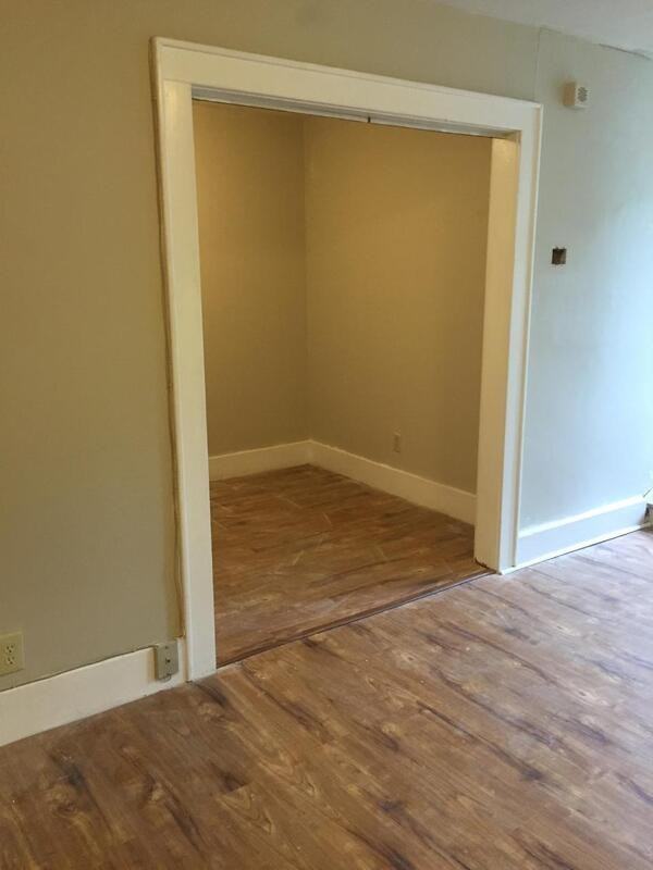 1107 E Genesee St - Photo 4 of 6