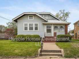 915 15th St - Photo 1 of 1