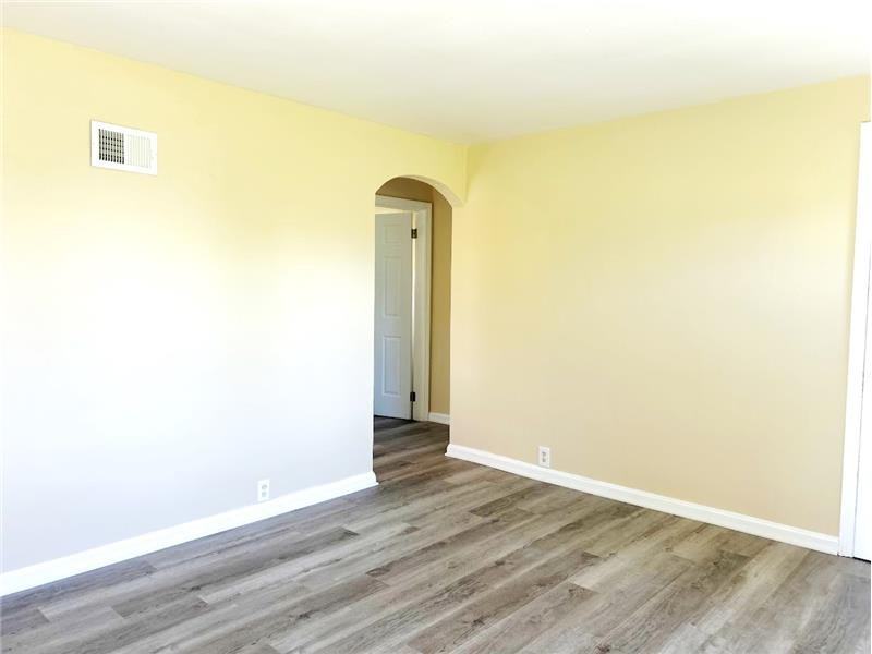 155 Canton Rd - Photo 5 of 14