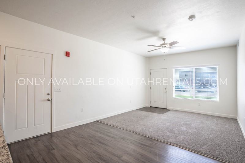 722 E St #101 - Photo 3 of 23