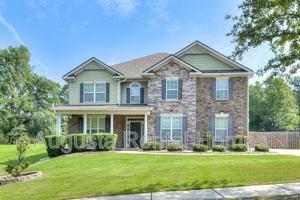 featured image of 180 Kenilworth Dr