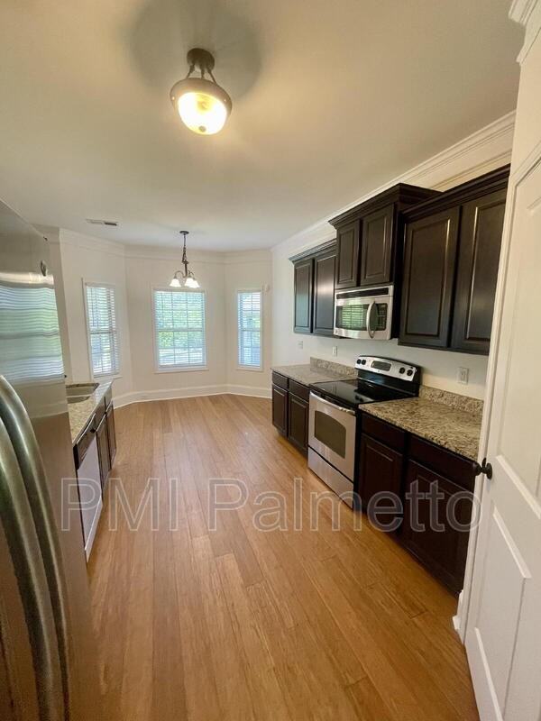215 Emanuel Creek Dr - Photo 7 of 33