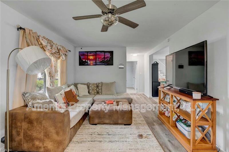 205 Gumwood Dr - Photo 3 of 18