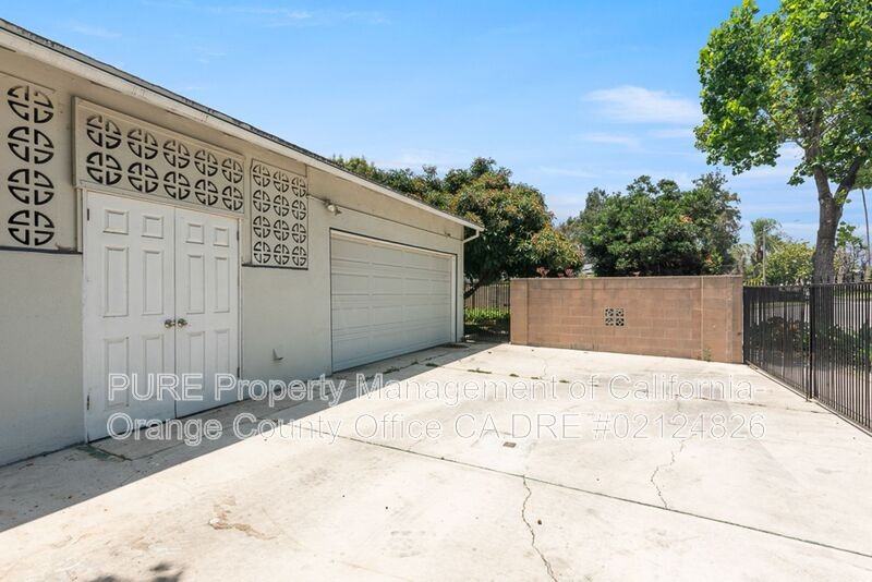 2136 Jody Ave - Photo 3 of 50