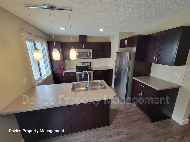 415 Clareview Rd Nw #38 - Photo 5 of 16